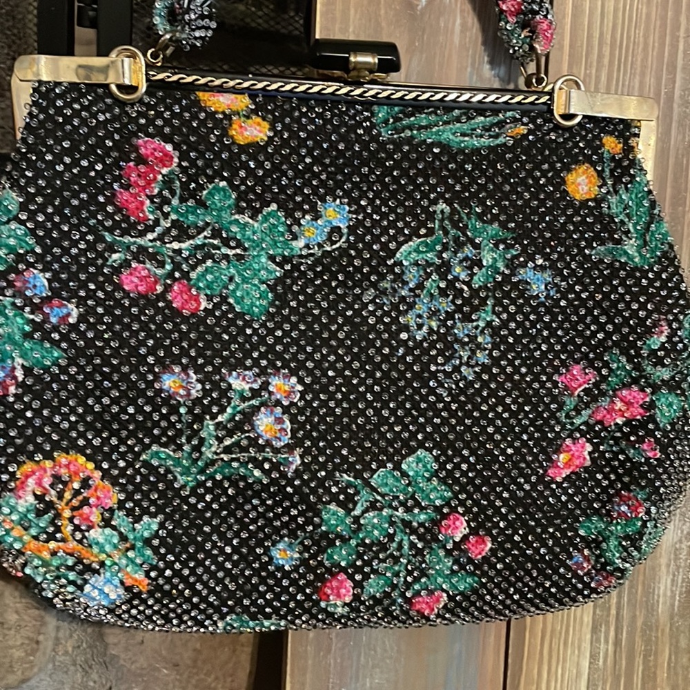 👛 SOLD Vintage Beaded Evening Bag - Picture 14 of 16